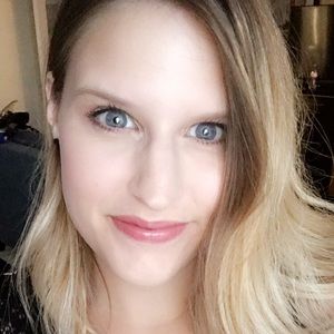 Meet your Posher, Kelli